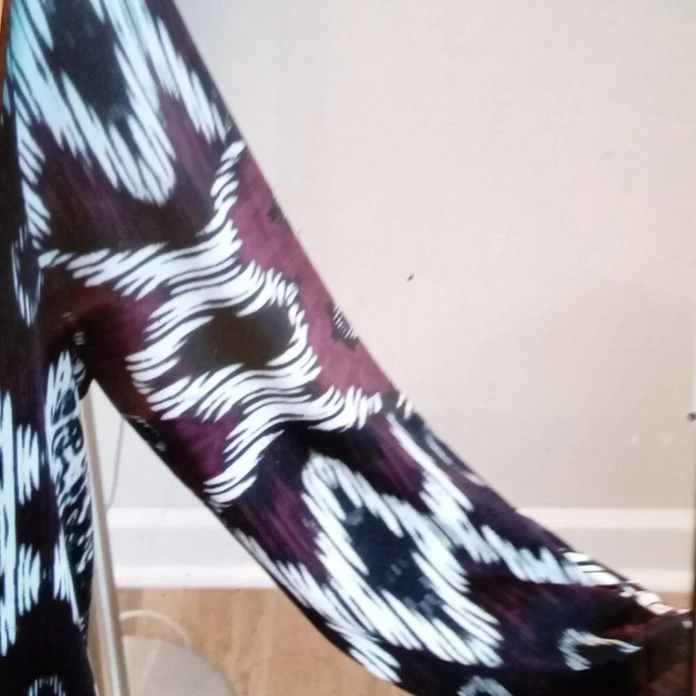 2-$10... Cato XL Burgandy and Black Open Front Waterfall Cardigan